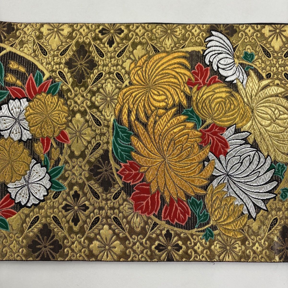 美品】 袋帯 秀品 雲上花の宴 菊 花菱 金銀糸 唐織 金色 六通 正絹