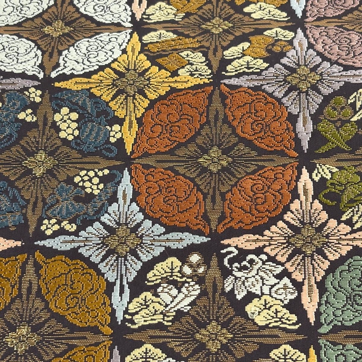 袋帯 秀品 鈴乃屋 七宝 宝尽くし 箔 焦茶色 六通 正絹