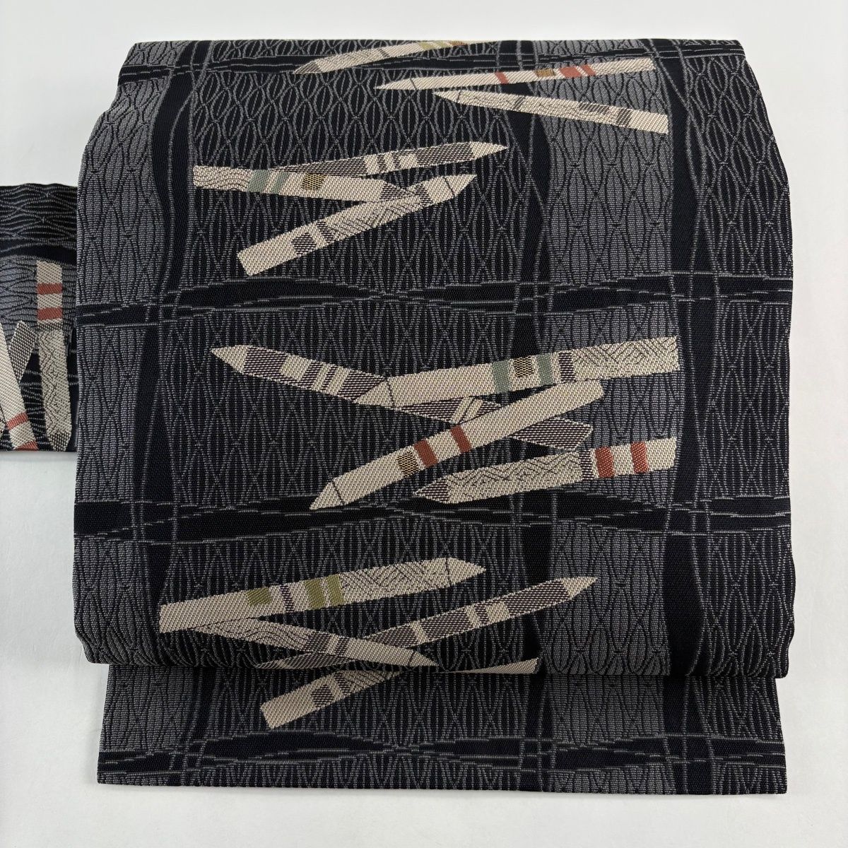 名古屋帯 秀品 鉛筆 筆記用具 箔 墨色 正絹