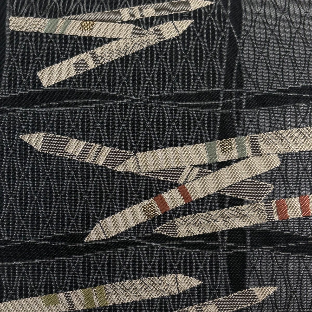 名古屋帯 秀品 鉛筆 筆記用具 箔 墨色 正絹