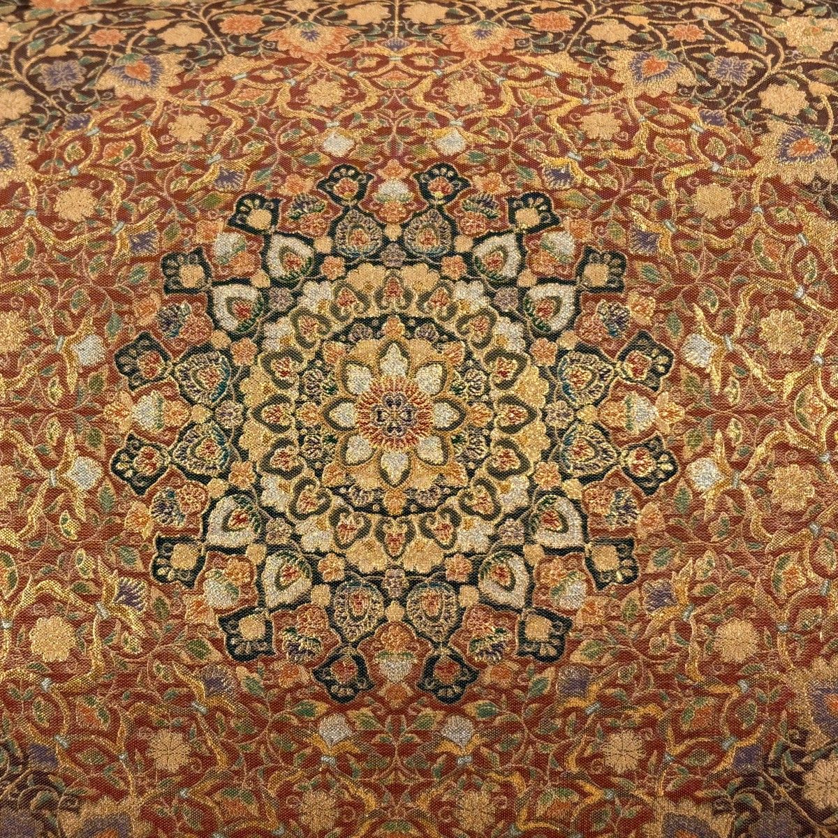 袋帯 秀品 華文 箔 金糸 赤茶 六通 正絹