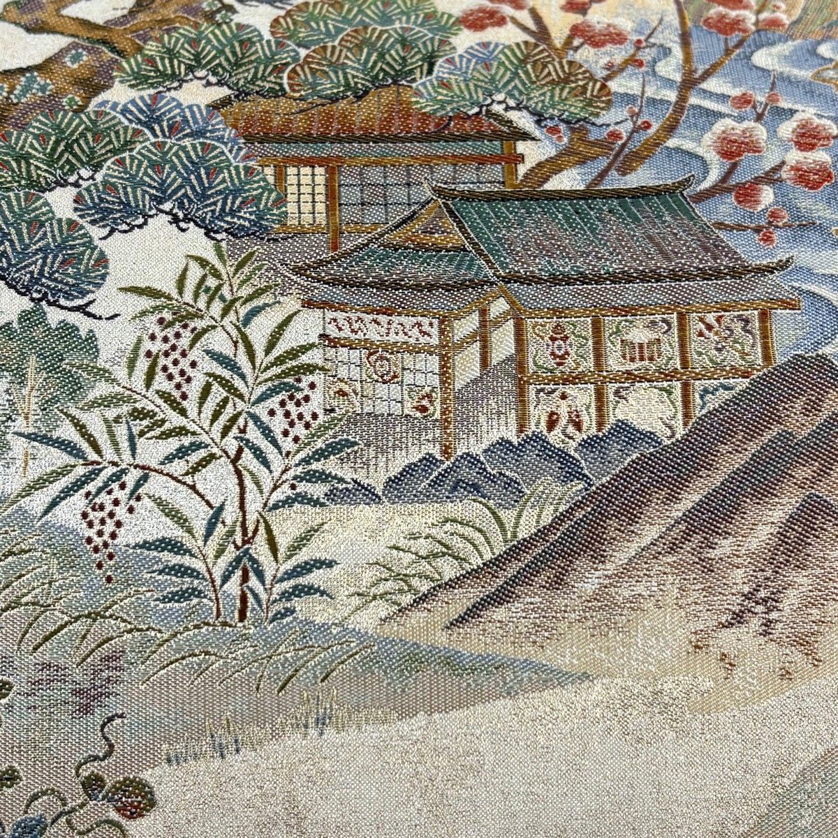 袋帯 秀品 風景 龍虎 箔 クリーム 六通 正絹