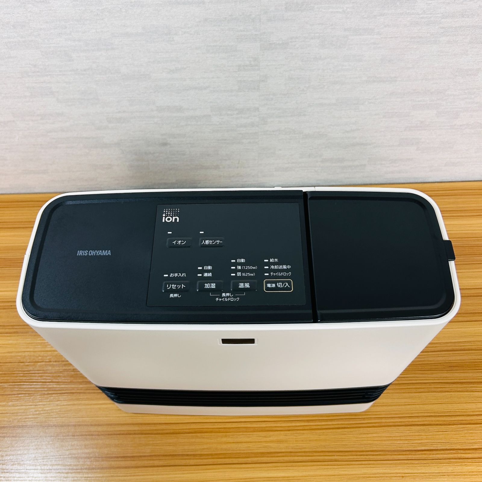 美品】アイリスオーヤマ 加湿機能付き ファンヒーター JKC125D1-W