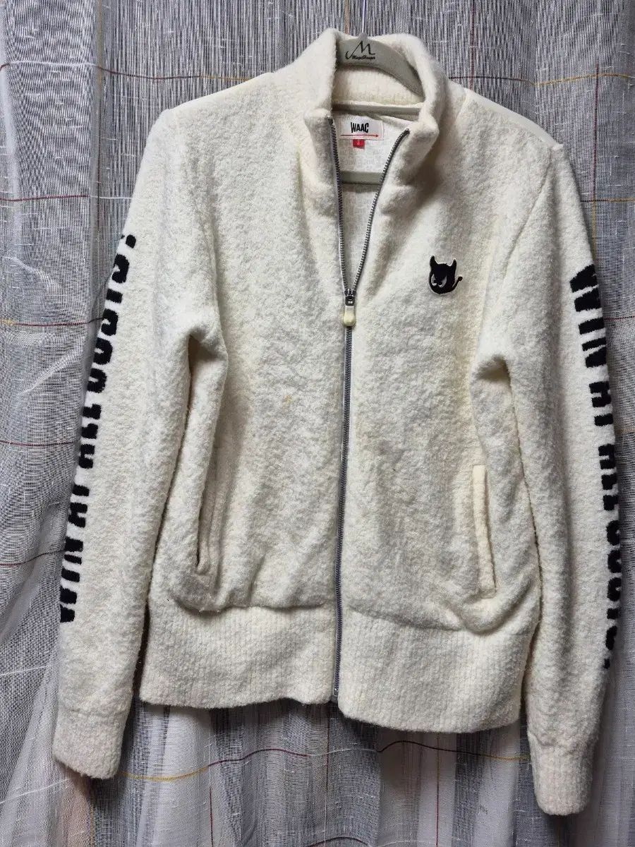 希少】小笠原満男元選手直筆サイン入りピステ上下 良い ピステ・ウェア