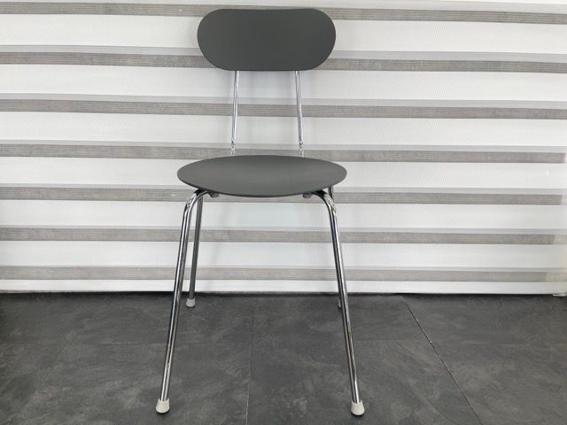 無印　椅子　スチールチェア　ライトグレー　北欧　エンツォ・マリ　マリオリナチェア レア MAGISマジス MARIOLINA Enzo Mari マリオリナチェア グレー