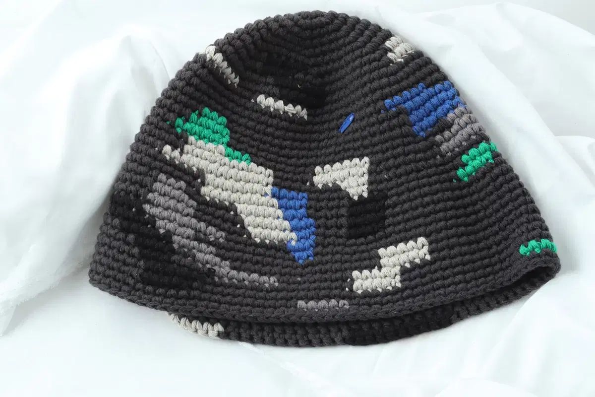 F アーダーエラー 帽子 リーフ バケットハット ノワール ニット 暖かい 防寒-26 EB