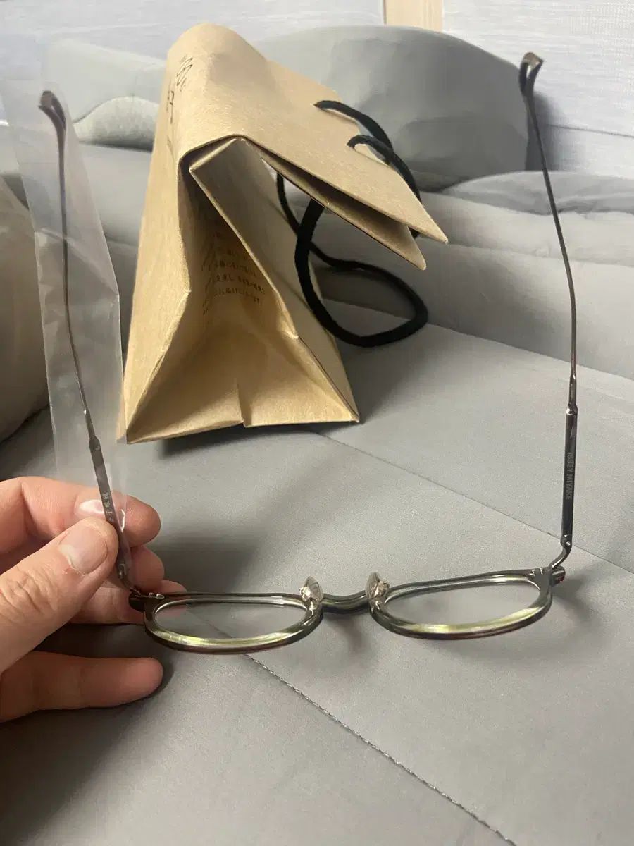 金子眼鏡 ISSEY MIYAKE イッセイミヤケ 宮 ミヤケ 版８ ブラウン