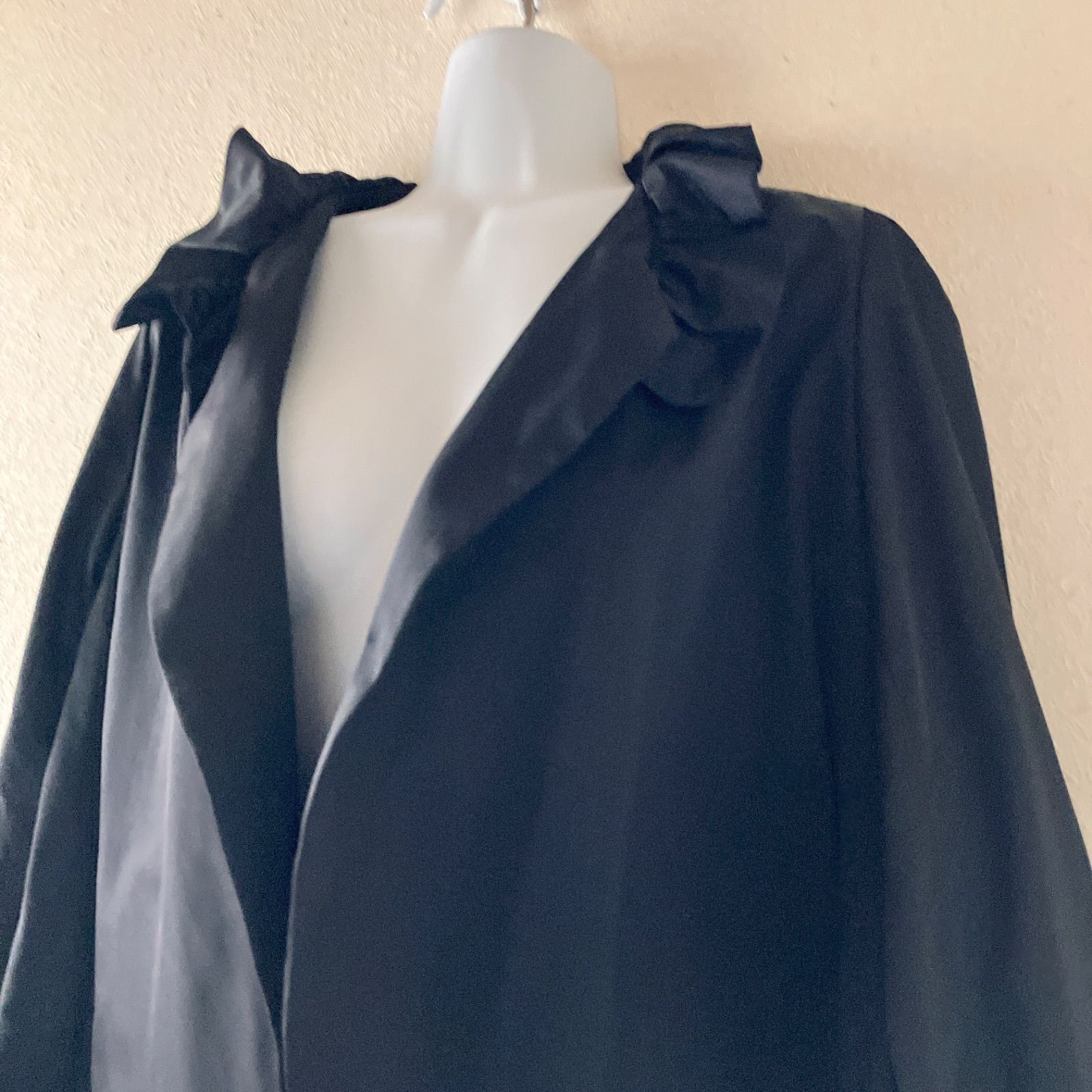 YUKI TORII ユキトリイ ロングコート 黒 立体襟 変形カラー 軽やか羽織