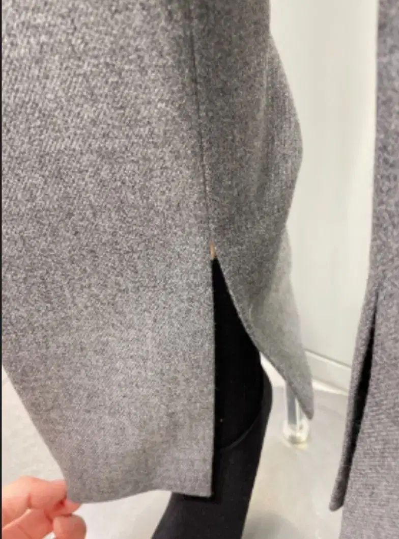 ラッキーシュエトゥ ウールパンツ