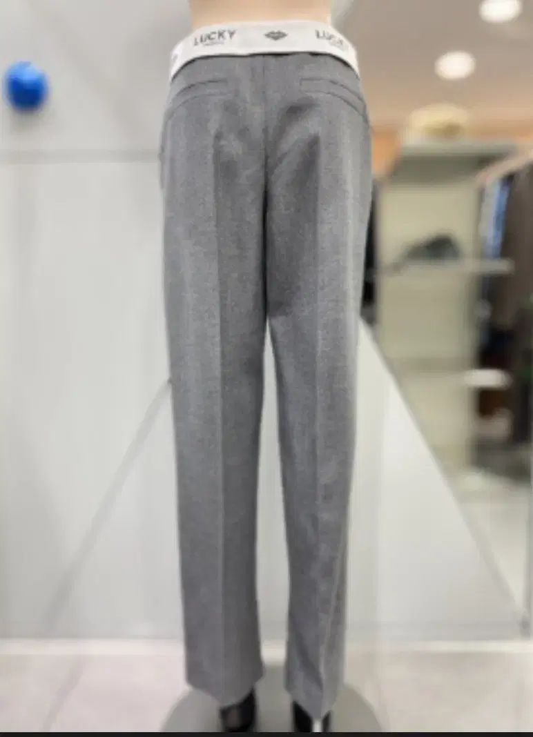  ラッキーシュエトゥ ウールパンツ スラックス パンツ
