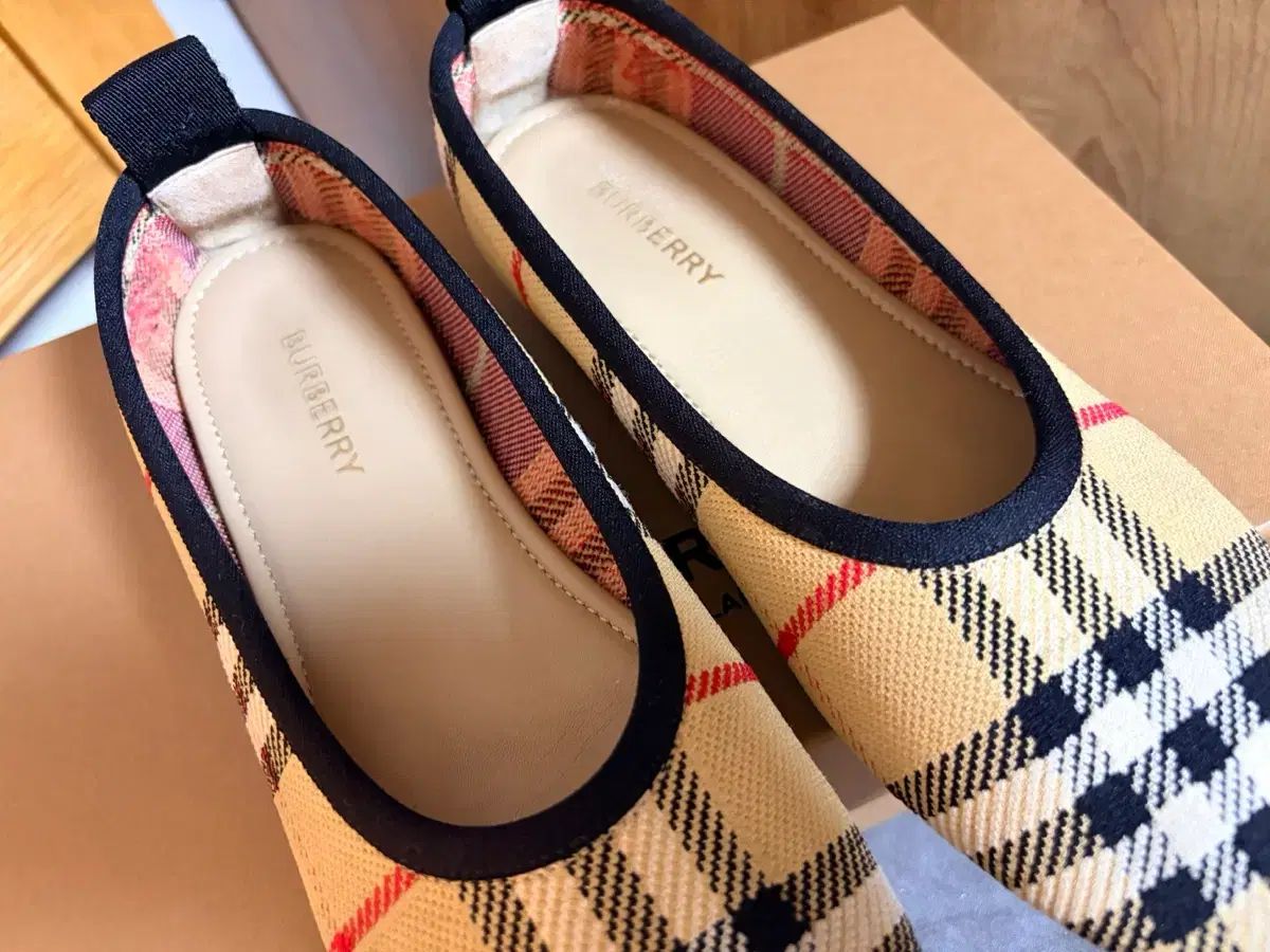 チェック フラット