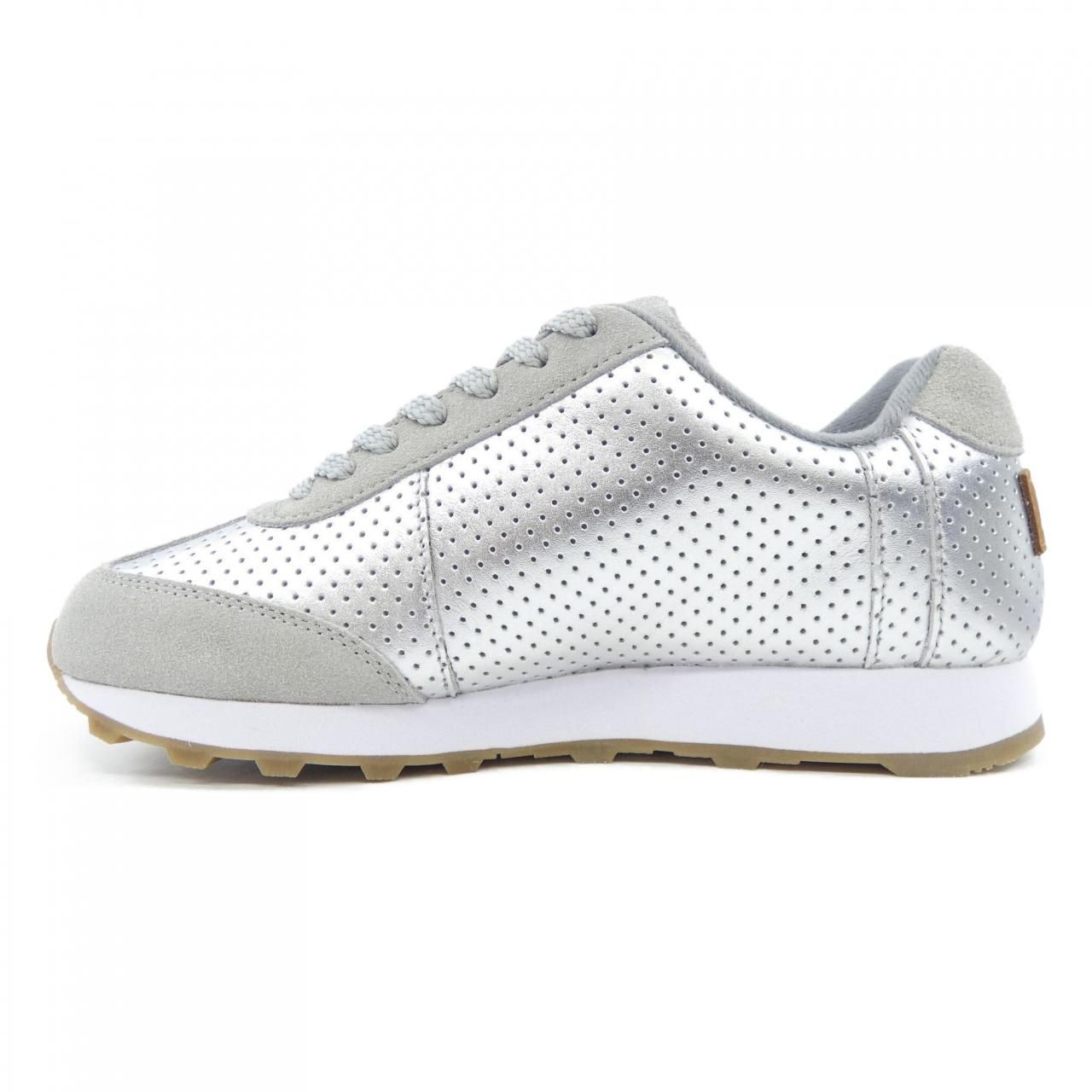 2302-230 スニーカー