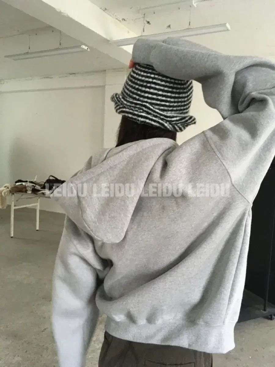 ブリード イヤーフラップ ストライプ