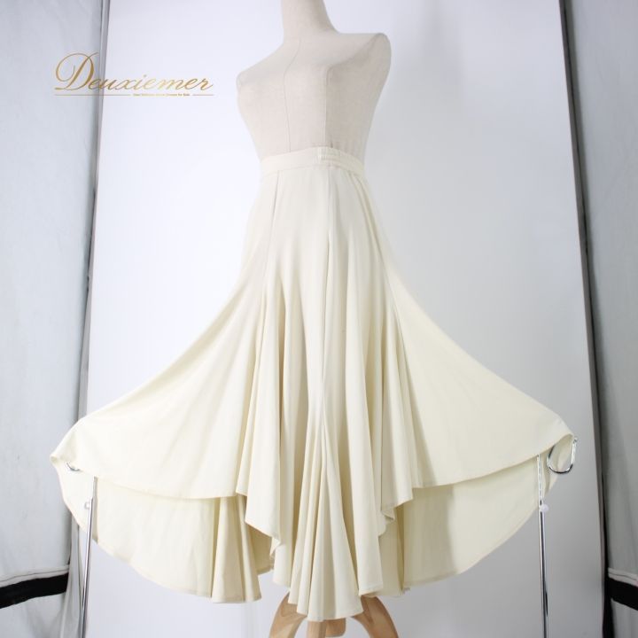 社交ダンス　チャコット　バレエ　他　レッスンウェア　オフホワイト 社交ダンス 衣装 スタンダード スカート レッスンウェア オール