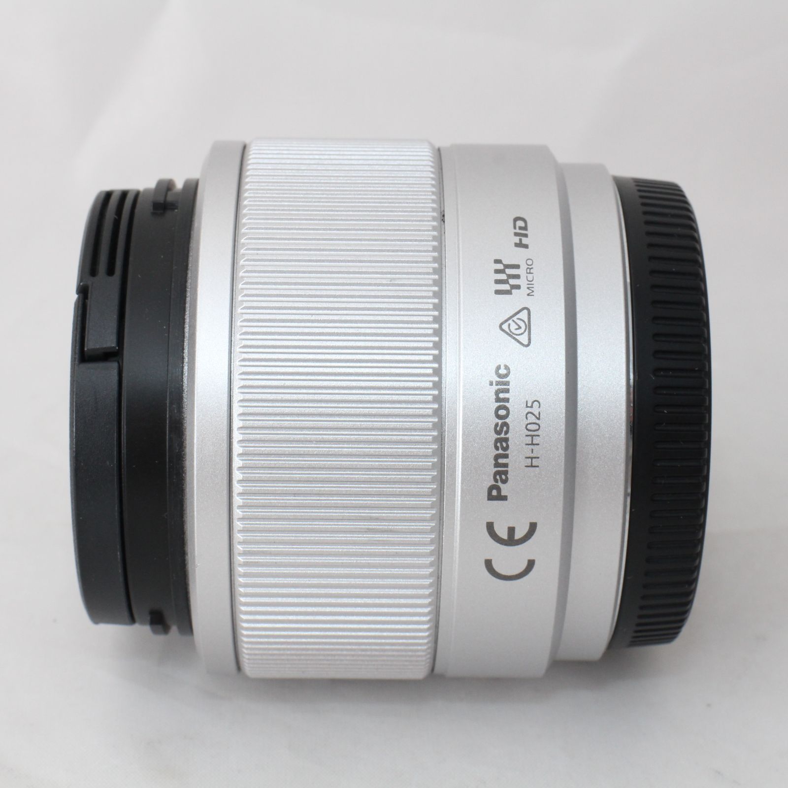 【美品】LUMIX 単焦点レンズ 25ミリ　ルミックス H-H025 シルバー 美品】LUMIX 単焦点レンズ 25ミリ ルミックス H-H025 シルバー LUMIX G