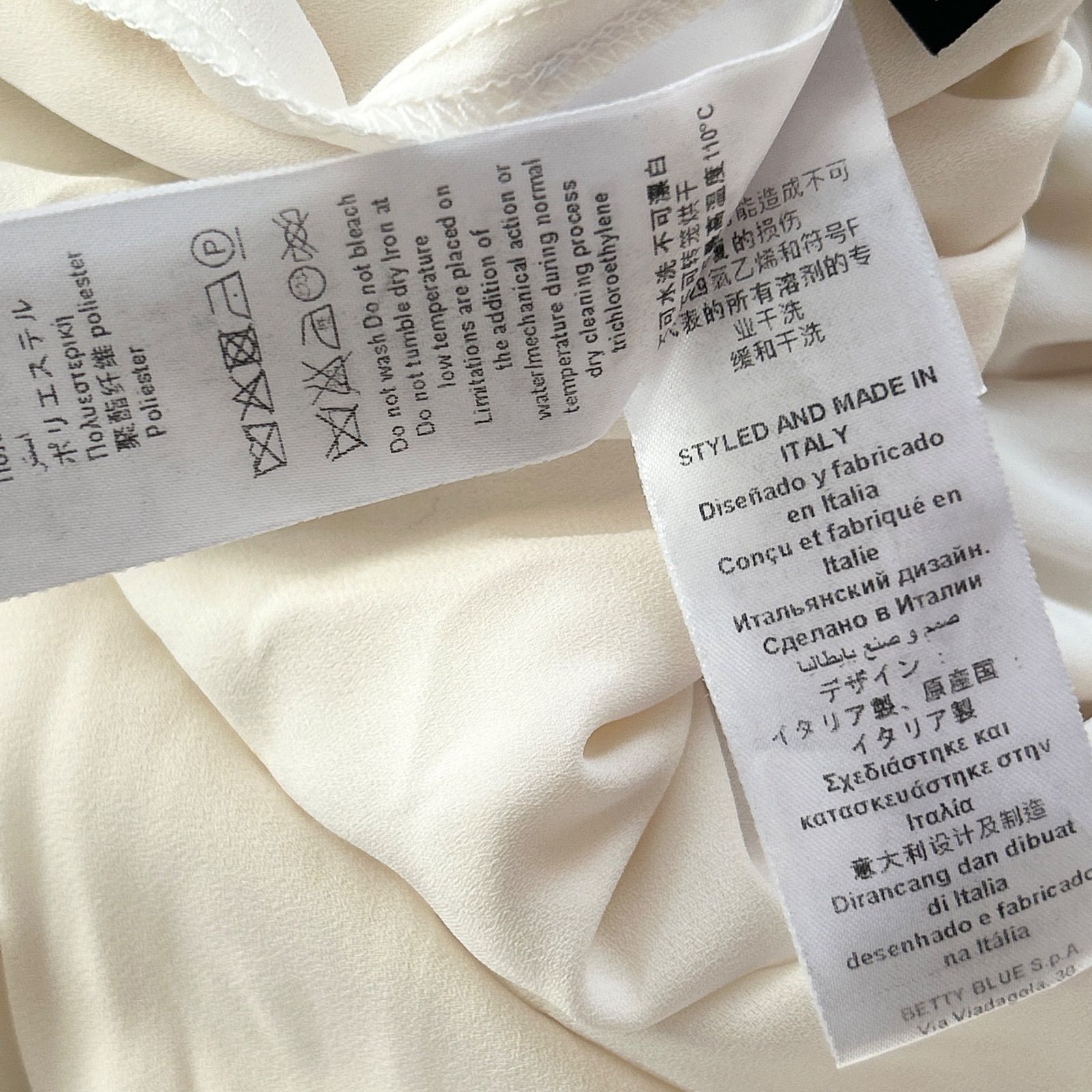 シフォンワンピース