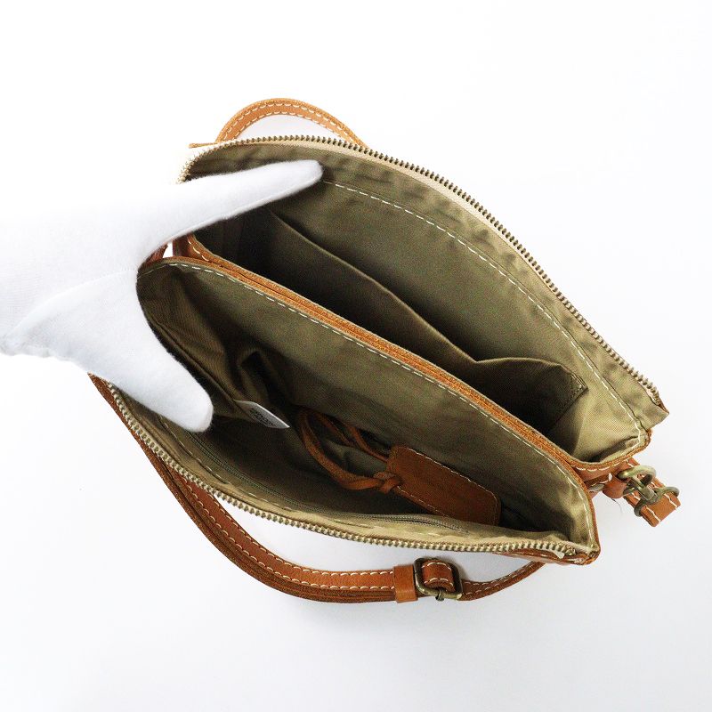 カトルフィーユ Quatre Feuilles メッシュレザーショルダーバッグ 