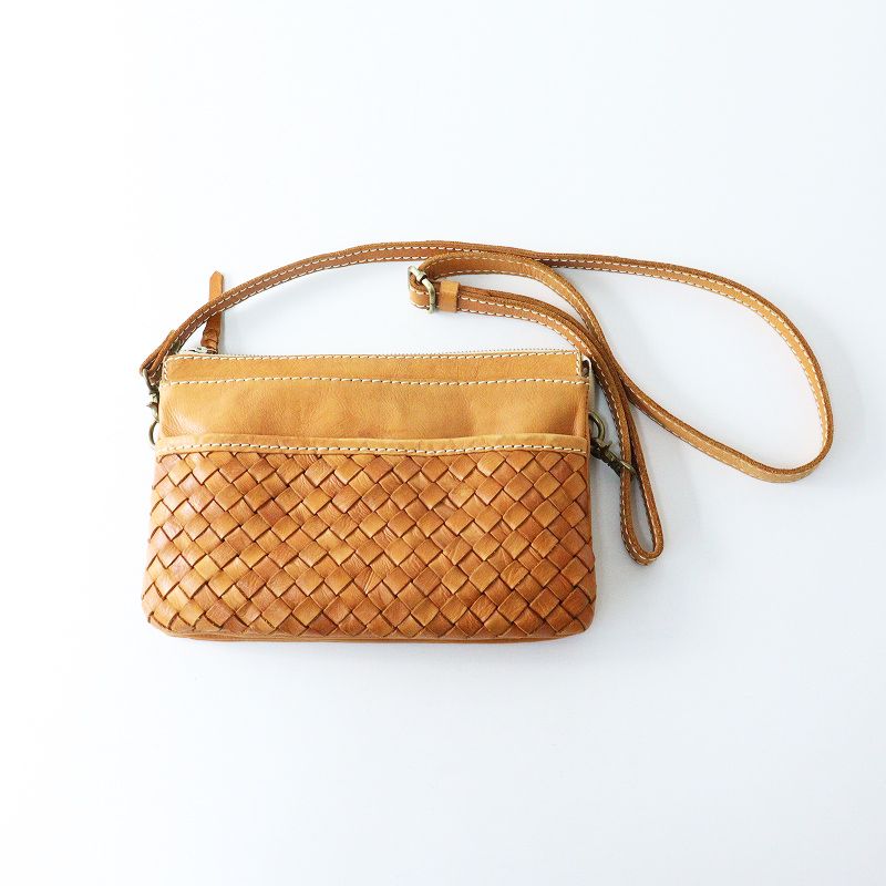 カトルフィーユ Quatre Feuilles メッシュレザーショルダーバッグ 