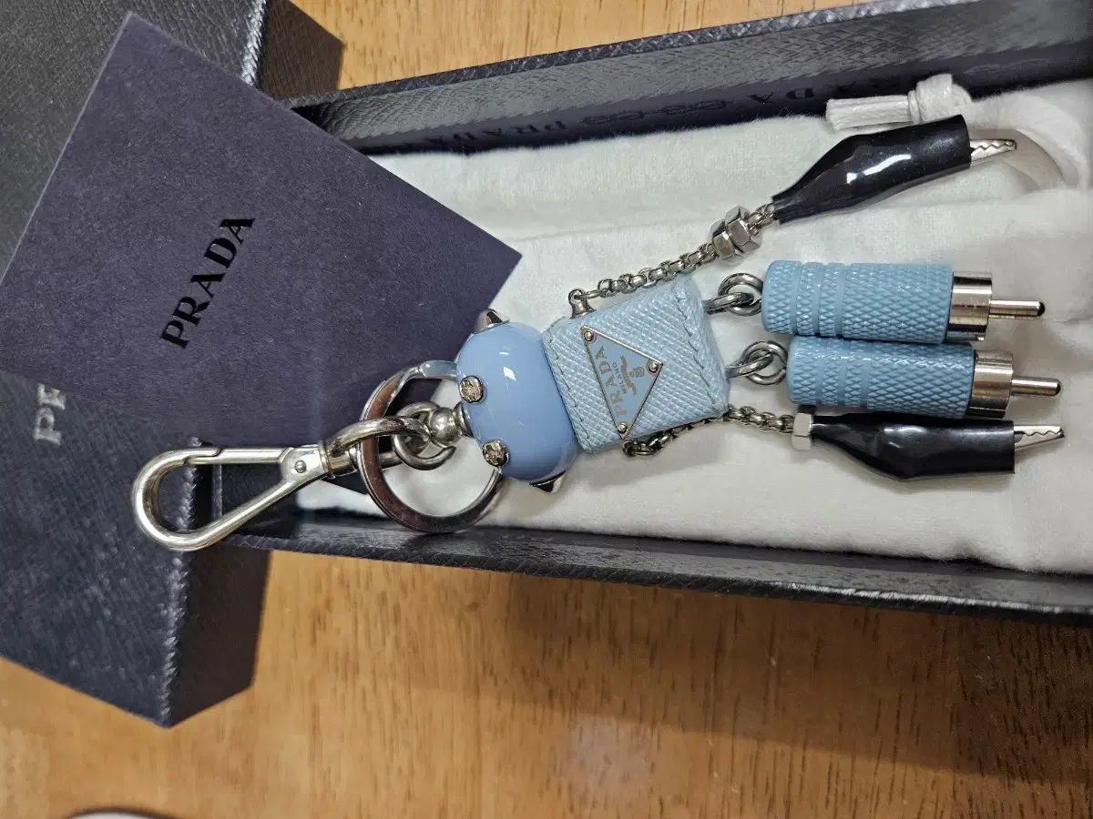 正規品 > PRADA プラダ ロボット キーホルダー ブルー フルセット