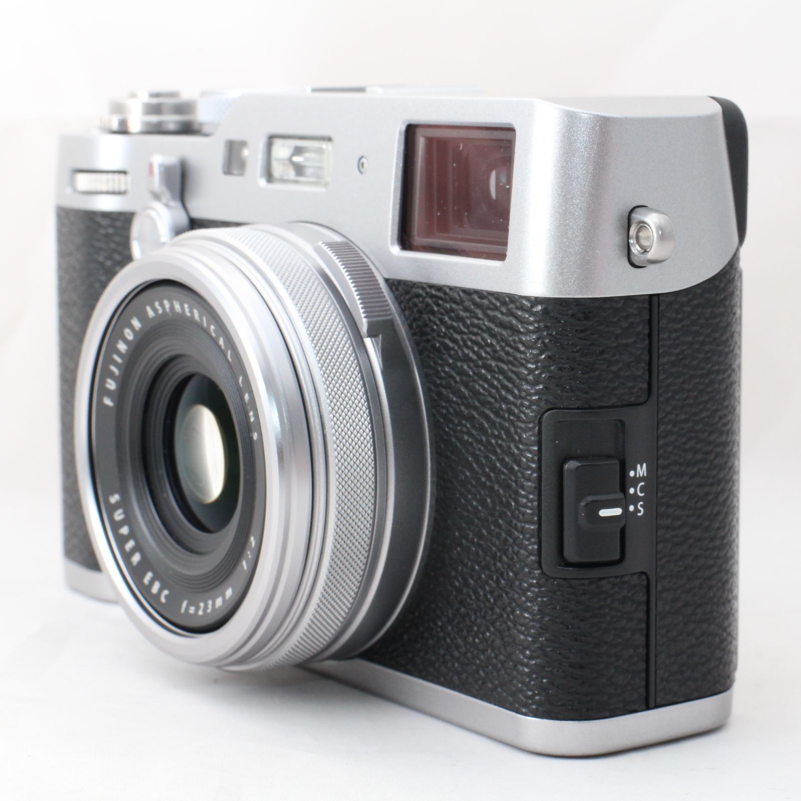 概ね良品 高級 コンパクトデジタルカメラ X100F シルバー 富士フイルム 概ね良品 高級 コンパクトデジタルカメラ X100F シルバー 富士フイルム