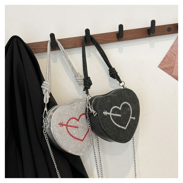 ハートバッグ ショルダーバッグ (T) - メルカリ