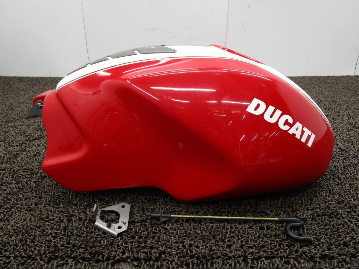 ドカティ モンスターS2R1000 ガソリンタンク A9631！ZDMM416AA6B ドゥカティ 【 ZDM992A2 】 DUCATI 動画有 FI インジェクション