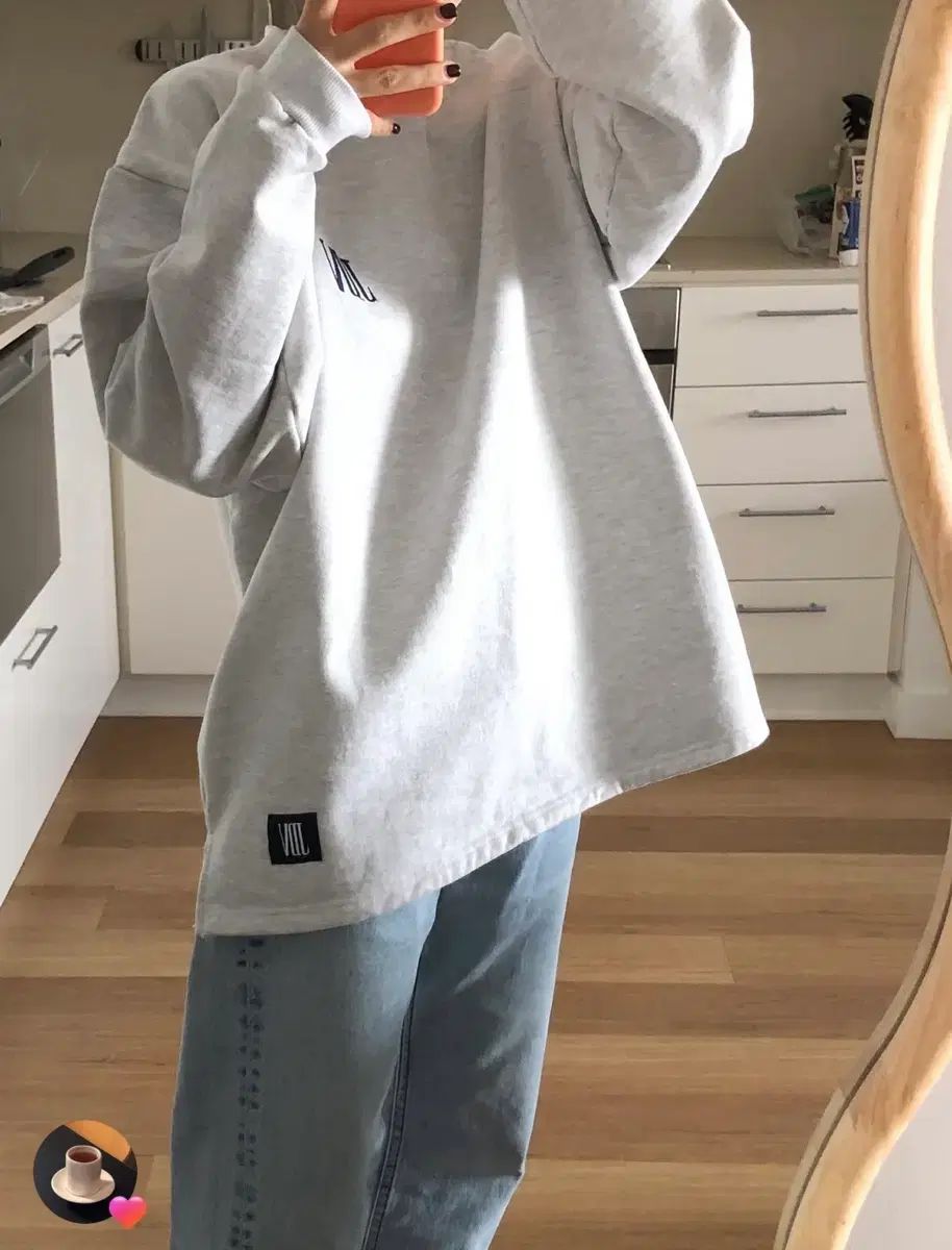 JOIE DE VIVIER 製作スウェット