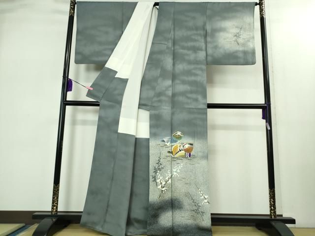 上 人間国宝 羽田登喜男 訪問着 鴛鴦 御召御納戸色地 暈し染め 金銀彩 反端付き kh 6
