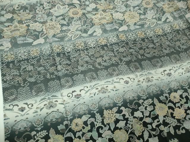 上 中国三大刺繍