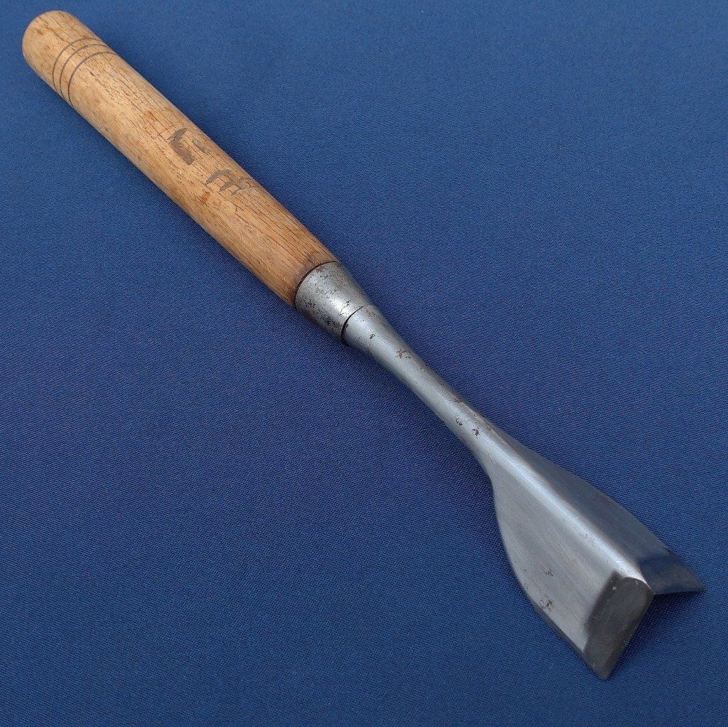 氷鑿 三角鑿 刃幅30 30㎜ 全長約340㎜ 氷のみ 氷彫刻 氷刀 三角刀 料理彫刻 刃物 3175