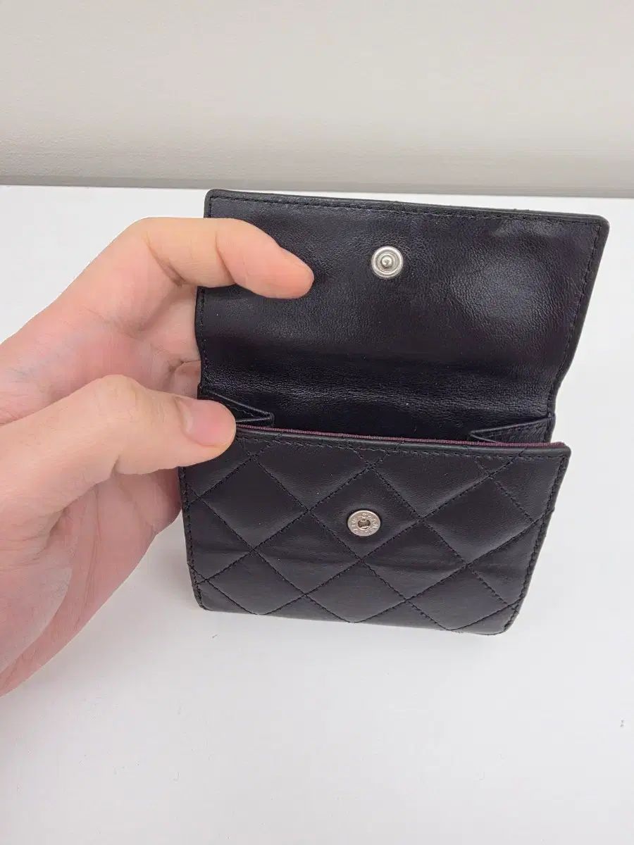  シャネル ブラック キルティング 二つ折り財布 長財布 小物