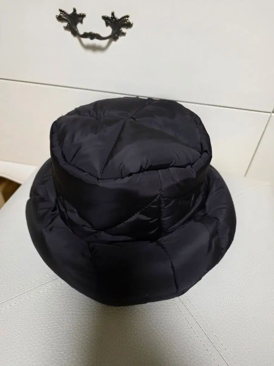 プラダ ブラック