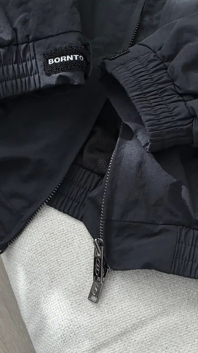  BORN TO WIN ジップアップ ジャケット 2 ウィンドブレーカー ヨガウェア ヨガ ピラティス