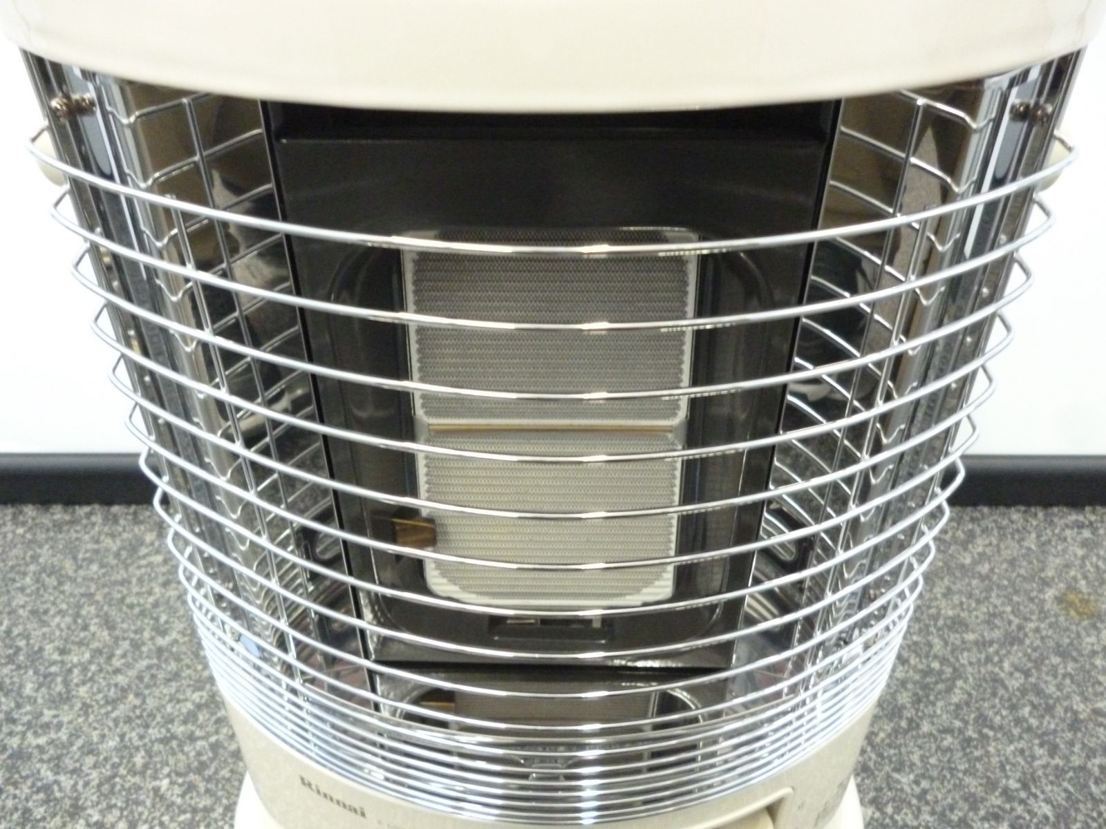 未使用品 2012年製 Rinnai リンナイ ガス赤外線ストーブ 9～12畳 LP