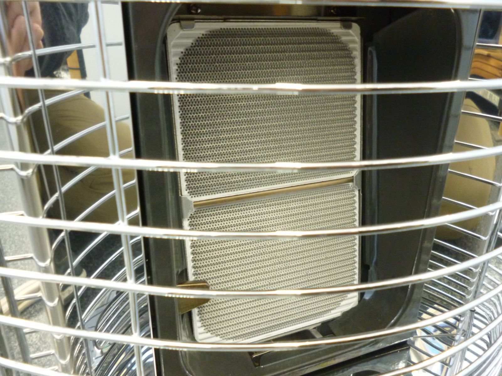 未使用品 2012年製 Rinnai リンナイ ガス赤外線ストーブ 9～12畳 LP