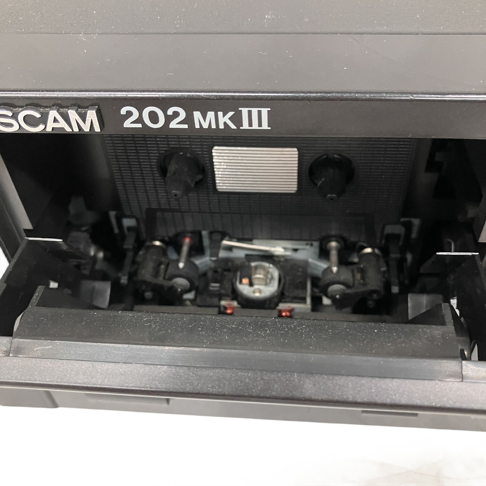 TASCAM 202MKIII ダブルカセットデッキ 業務用 ダブルオートリバース