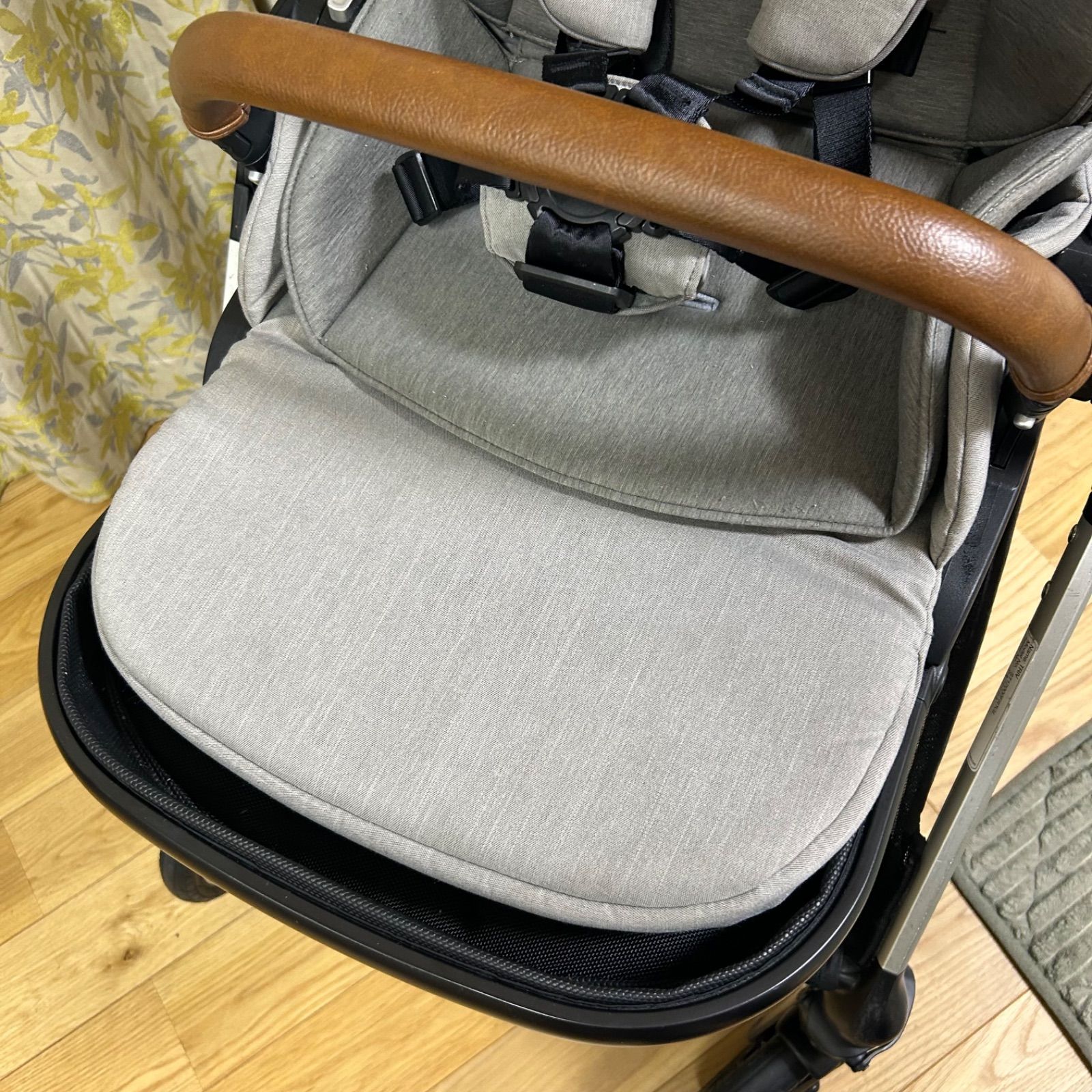 ヌナ ベビーカー