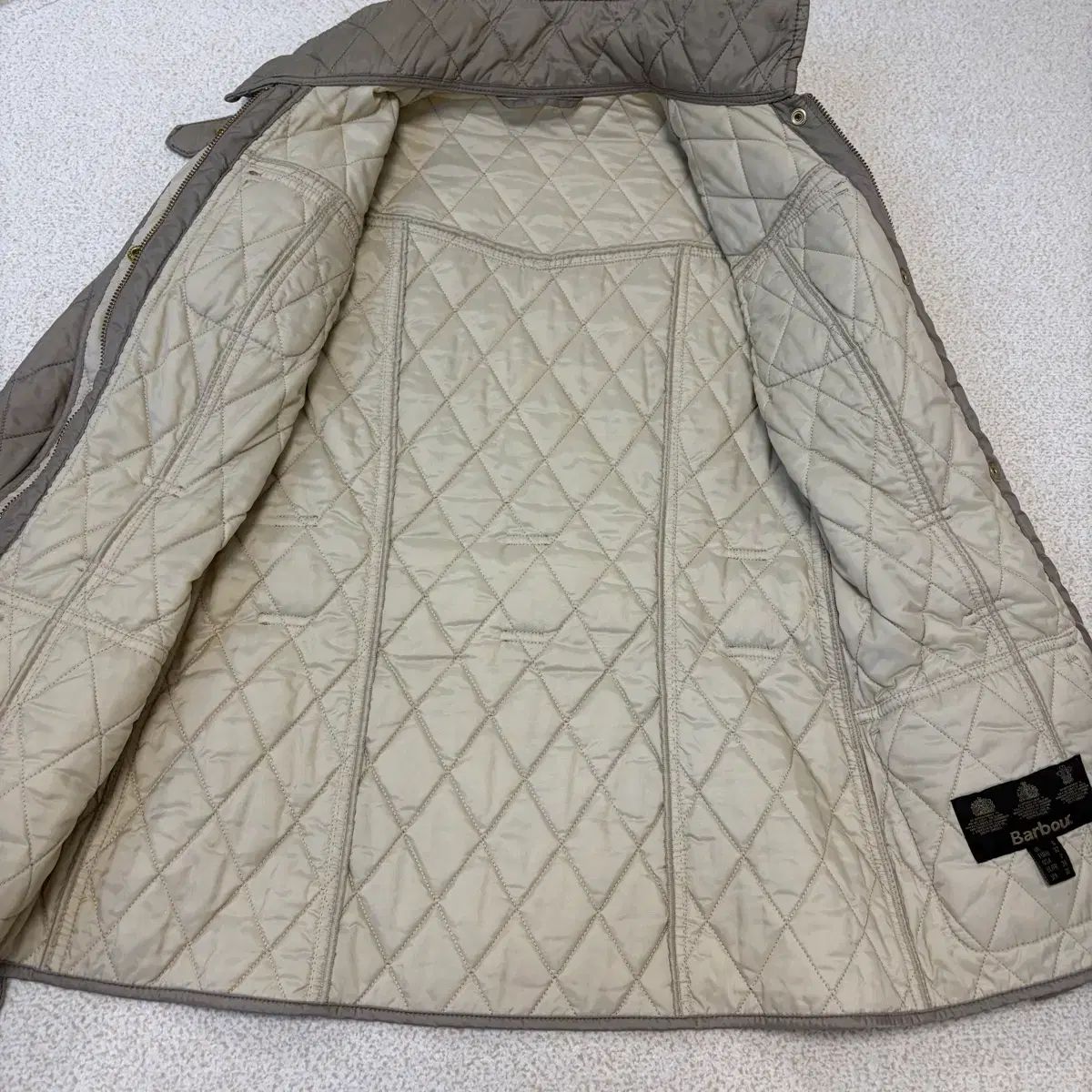 BARBOUR INTERNATIONAL