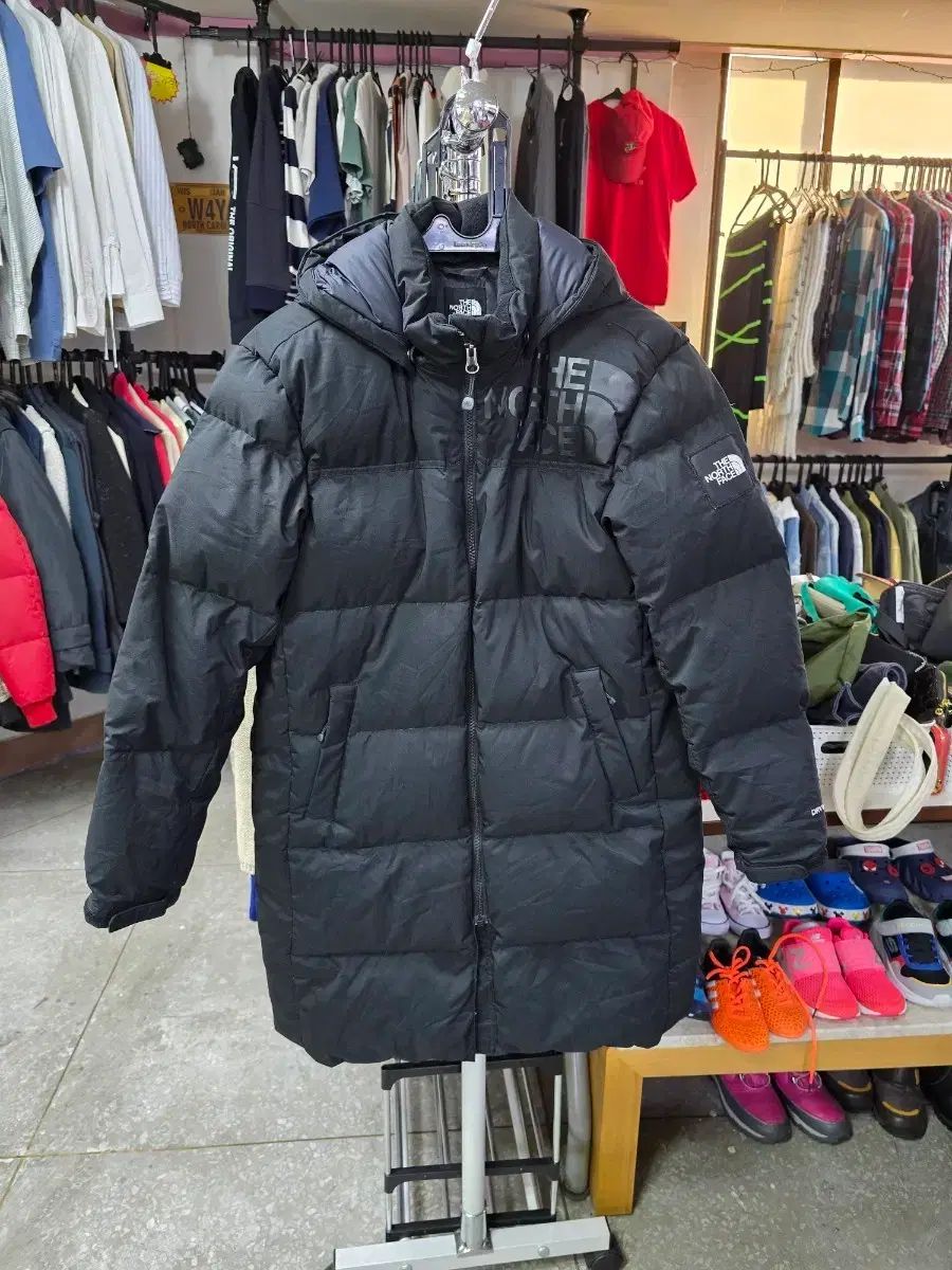 THE NORTH FACE ザノースフェイス ジュニア ブラック ロング丈ダウンジャケット 1318