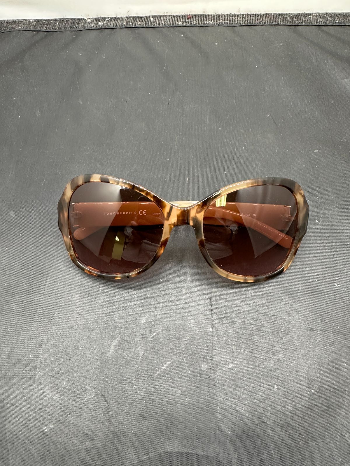 トリーバーチ サングラス