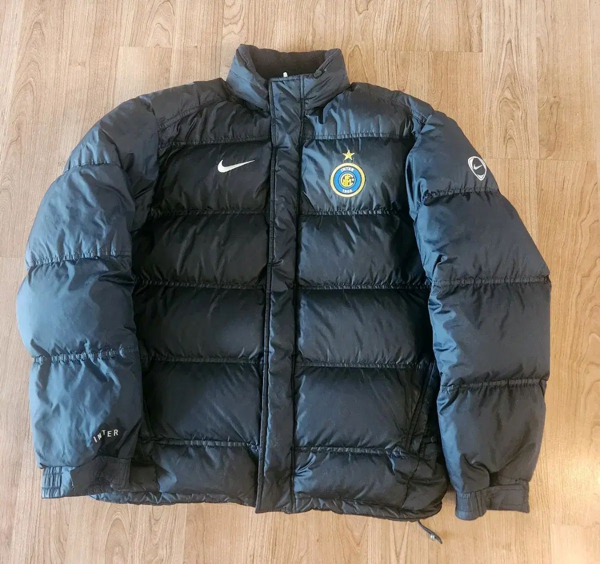 【未使用品・タグ付き】Nike インテルミラン 2010 ナイキ インテルミラン ブラック ダウン アウター - メルカリ