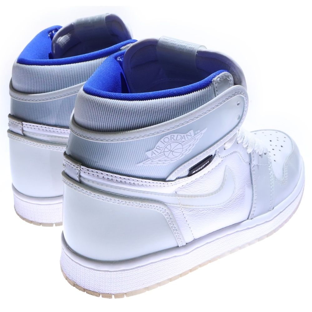 ハイカットスニーカー