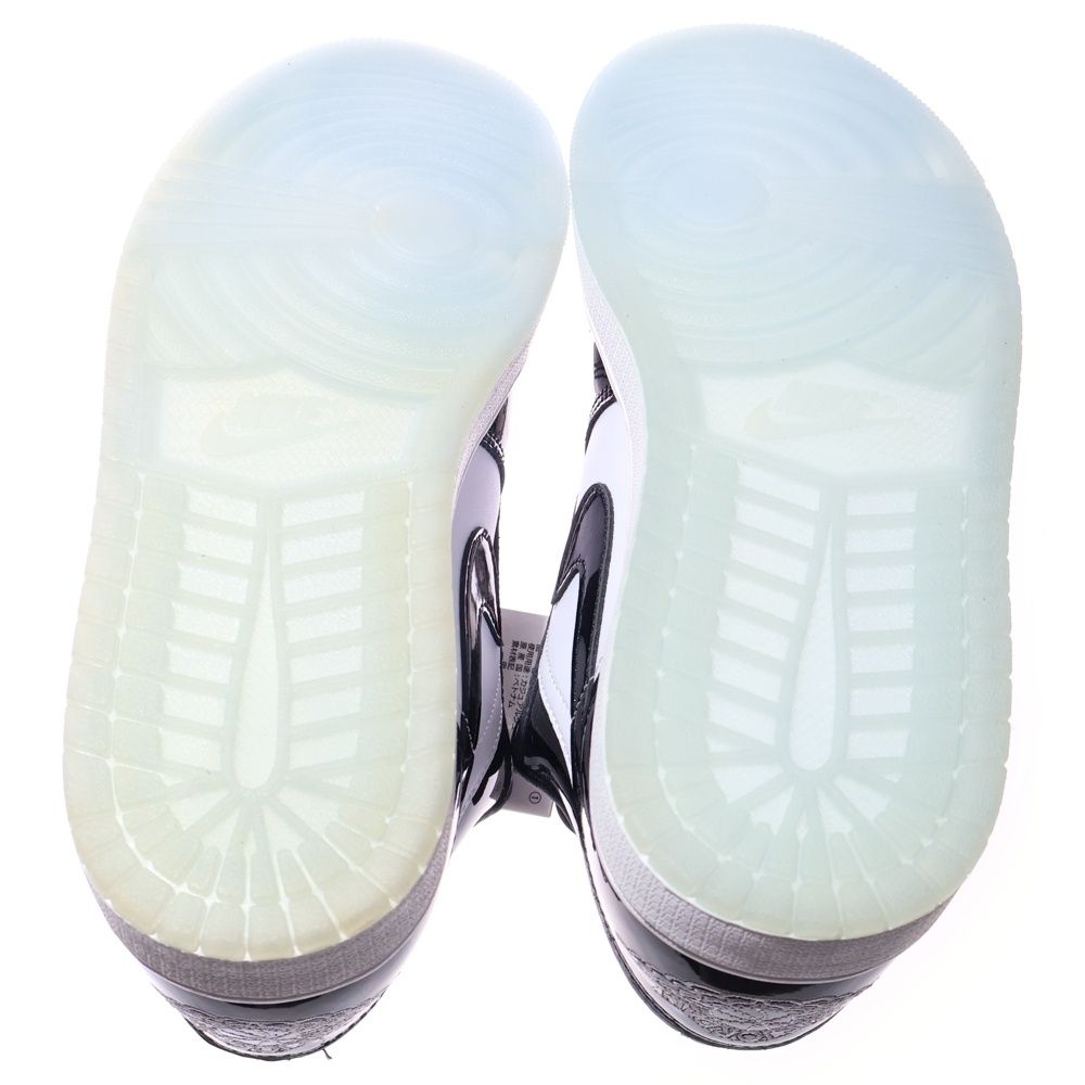 ローカットスニーカー