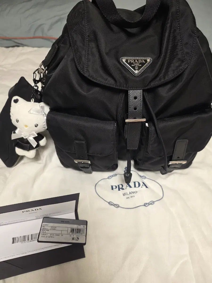 PRADA プラダ サフィアーノ リナイロン ミディアム バックパック