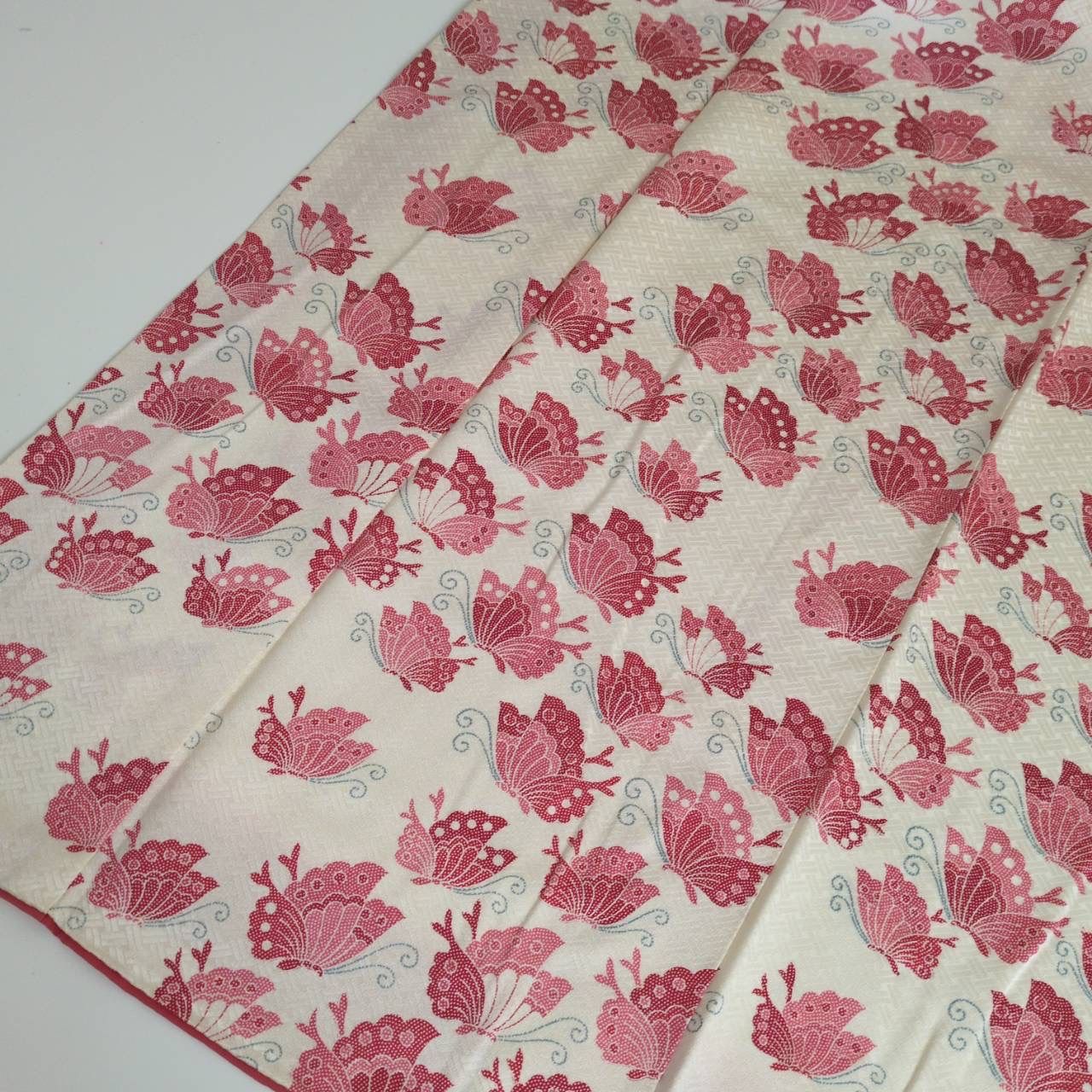 小紋 蝶々 檜垣の地紋 素敵な染め 正絹 着物 MK-2357 - メルカリ