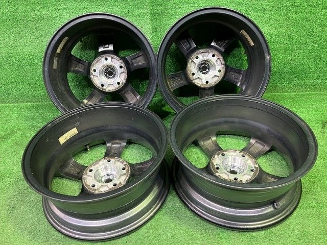 トップラン ﾉｱ ｳﾞｫｸｼｰ ホイール アルミ ガンメタ 15インチ 6 J 5穴 4本 114 3 53