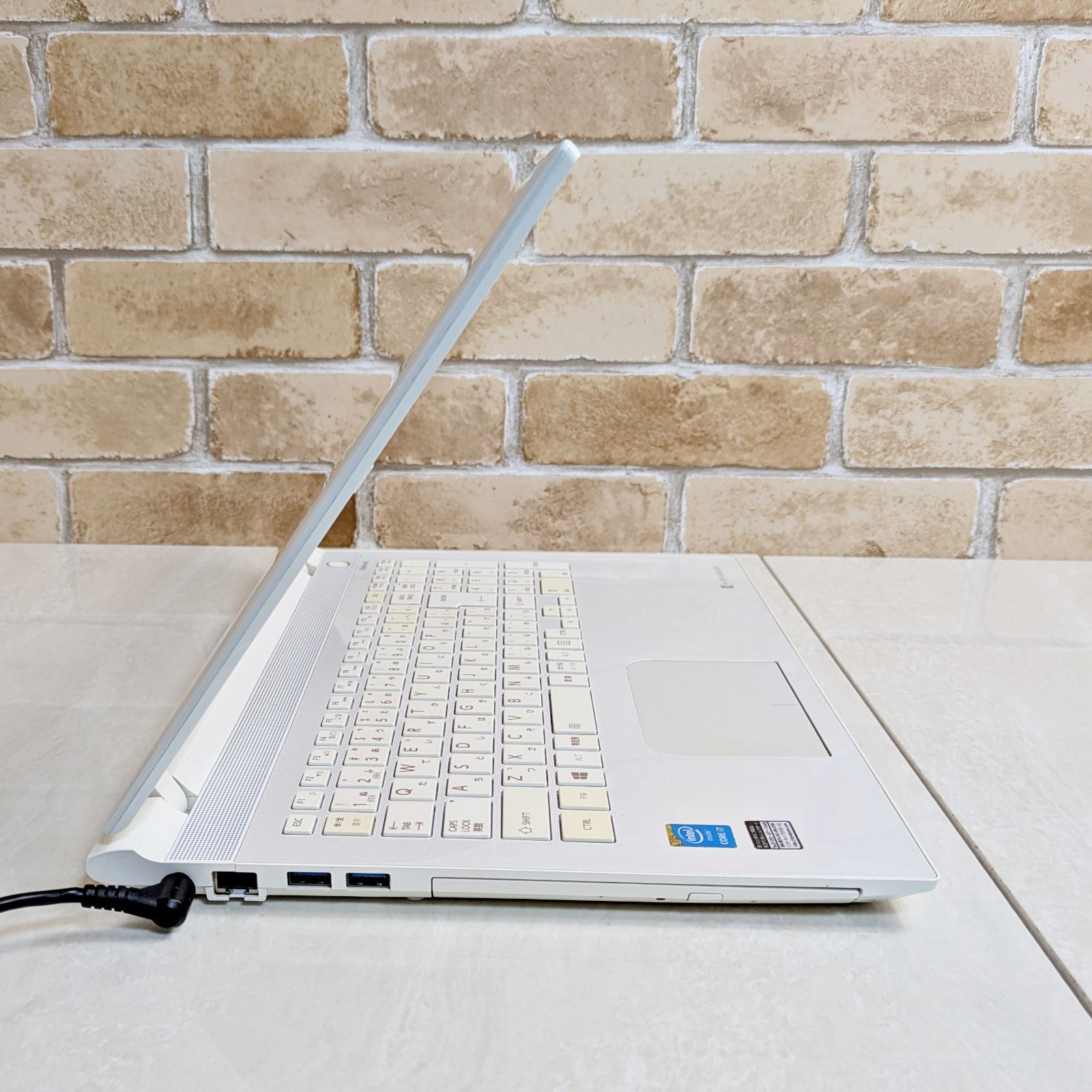 11ノートパソコン