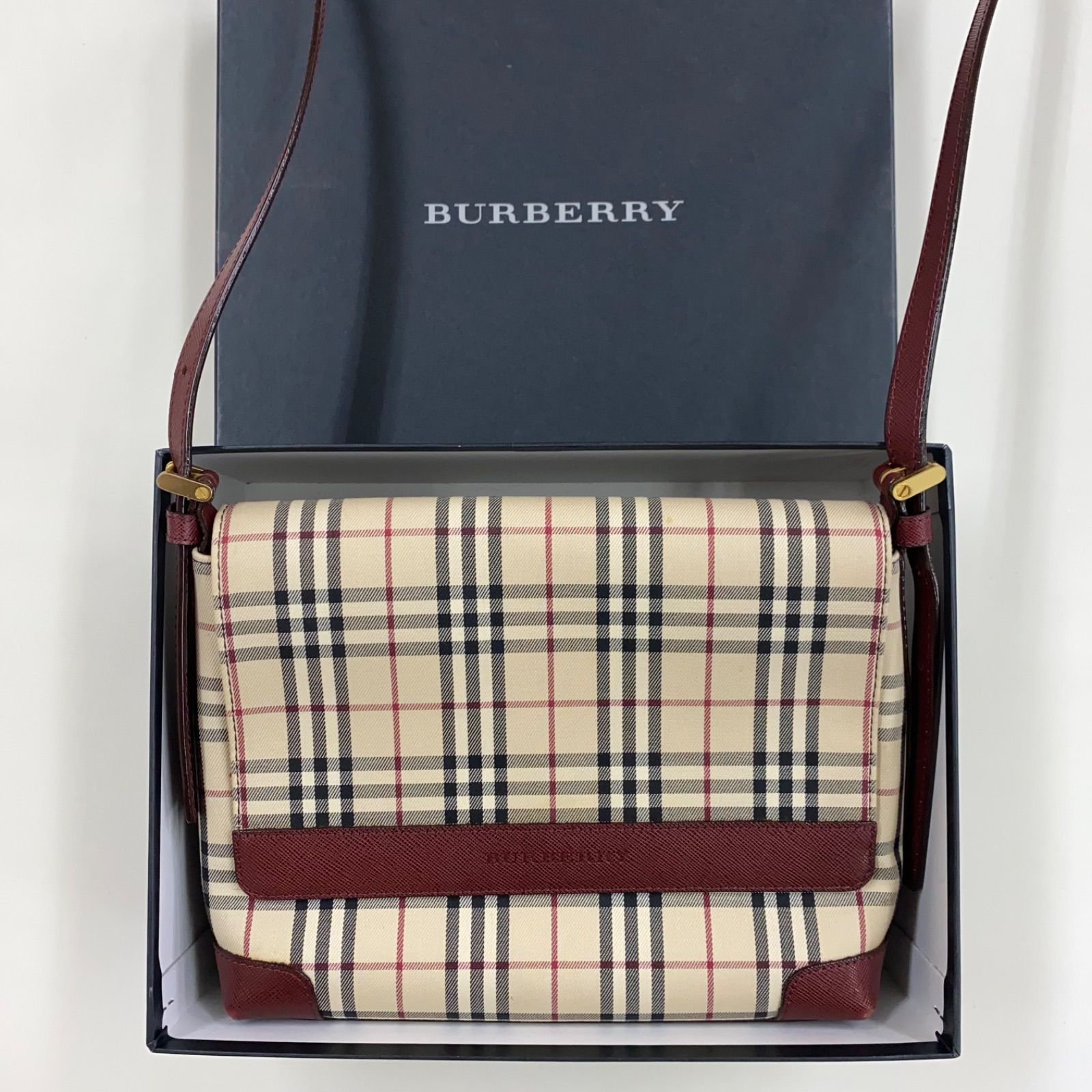 美品 BURBERRY ショルダーバッグ サフィアーノ レザー ノバチェック BURBERRY ショルダーバッグ サフィアーノレザー ノバチェック フォーマル