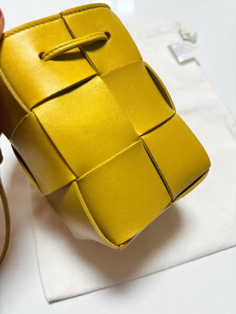  BOTTEGA VENETA ボッテガ ヴェネタ ミニ バケット メッセンジャーバッグ ショルダーバッグ