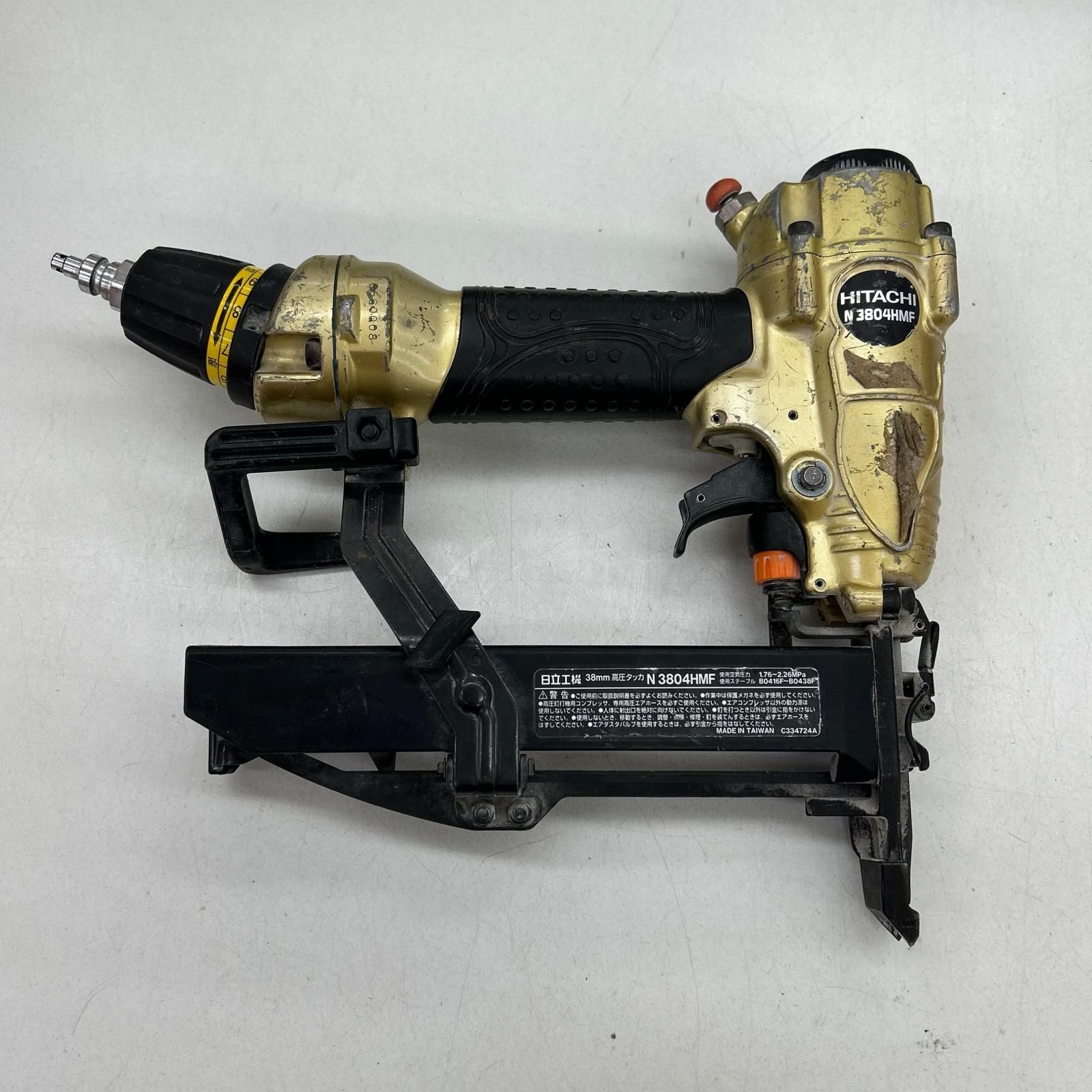 HITACHI 日立 エアタッカ 高圧 調圧器 アジャスタ回らない イエロー